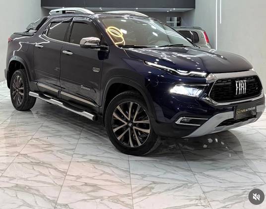 FIAT TORO 2.0 16V TURBO DIESEL RANCH 4WD AT9 FIAT TORO 2.0 16V TURBO DIESEL RANCH 4WD AT9